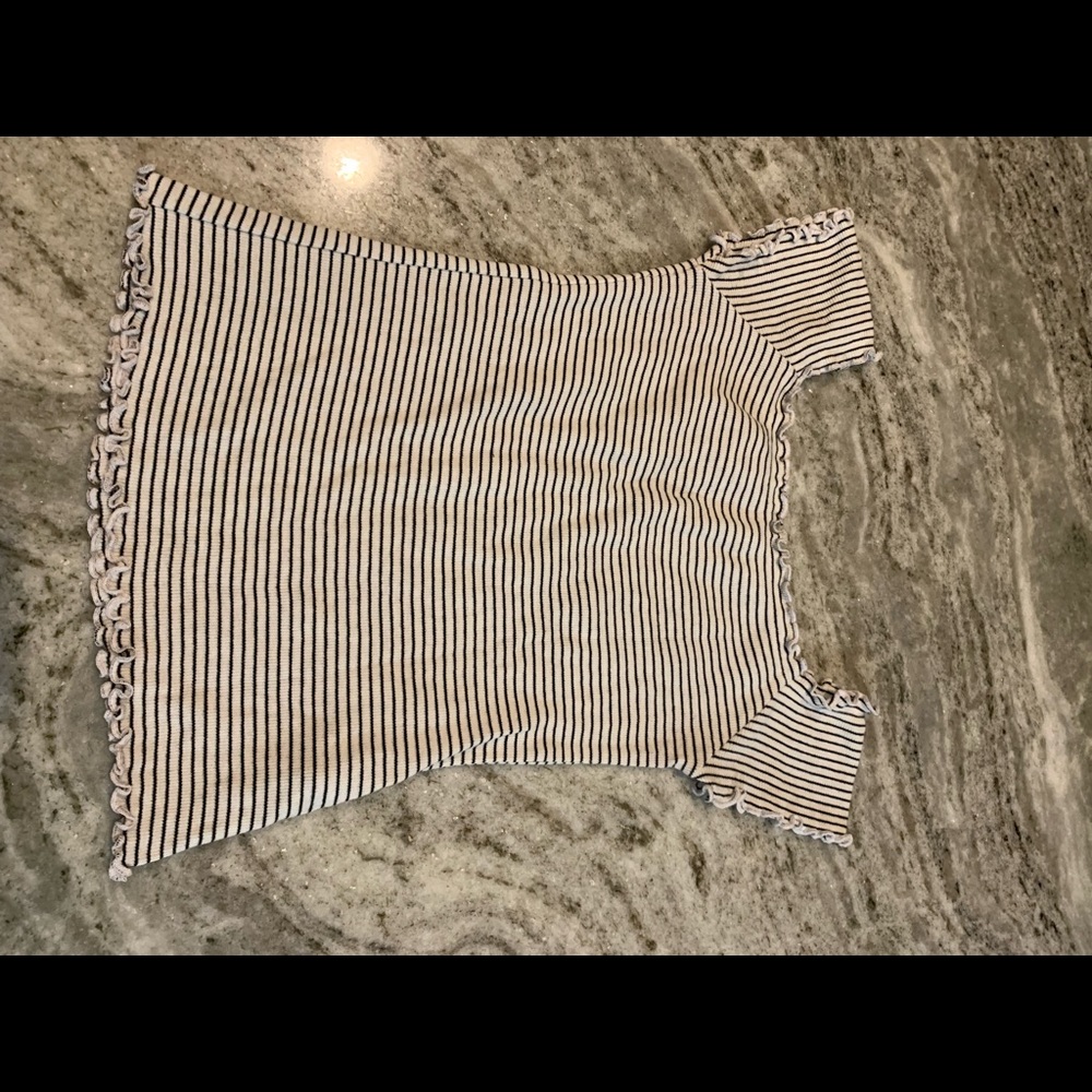 Hollister top